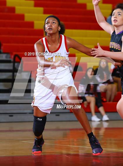 Thumbnail 3 in Lynwood vs. Dominguez photogallery.