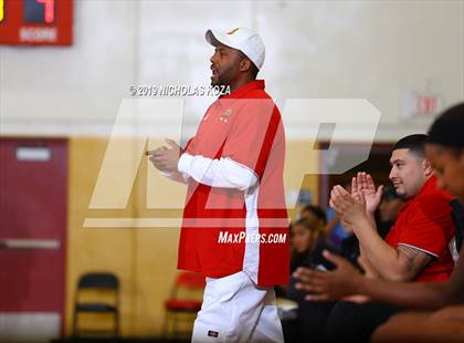 Thumbnail 2 in Lynwood vs. Dominguez photogallery.