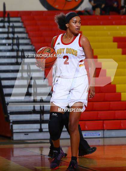 Thumbnail 2 in Lynwood vs. Dominguez photogallery.