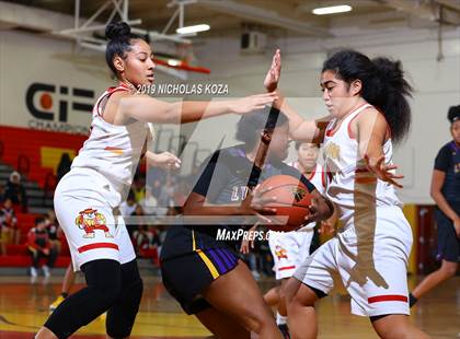 Thumbnail 3 in Lynwood vs. Dominguez photogallery.