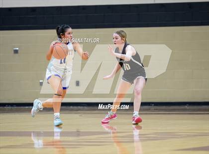 Thumbnail 3 in Dodd City vs. Graford (UIL 1A Region III Area Playoff) photogallery.