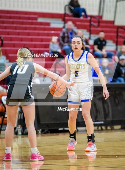 Thumbnail 2 in Dodd City vs. Graford (UIL 1A Region III Area Playoff) photogallery.