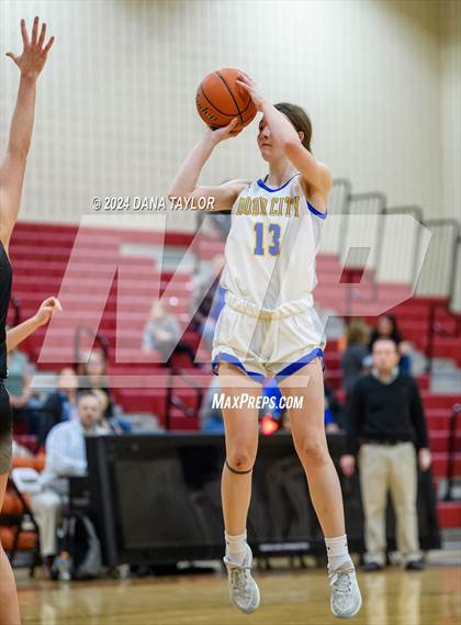 Thumbnail 1 in Dodd City vs. Graford (UIL 1A Region III Area Playoff) photogallery.