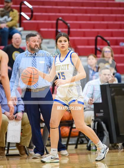 Thumbnail 3 in Dodd City vs. Graford (UIL 1A Region III Area Playoff) photogallery.