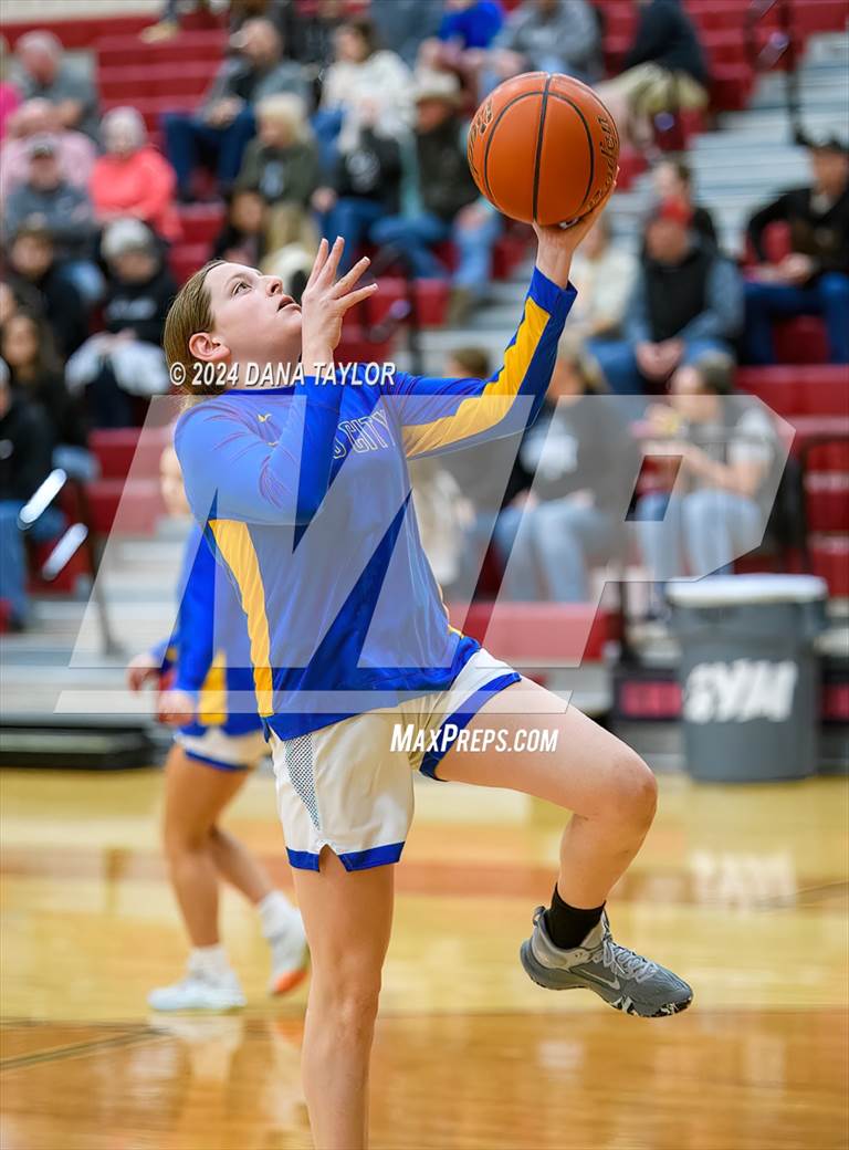 Photo 1 in the Dodd City vs. Graford (UIL 1A Region III Area Playoff