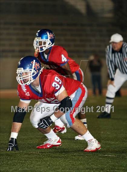 Thumbnail 1 in Los Alamitos vs. Crespi (CIF SS Playoffs) photogallery.
