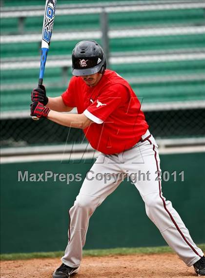 Thumbnail 1 in Mansfield Summit vs. Cedar Hill (Robert Dulin Memorial) photogallery.
