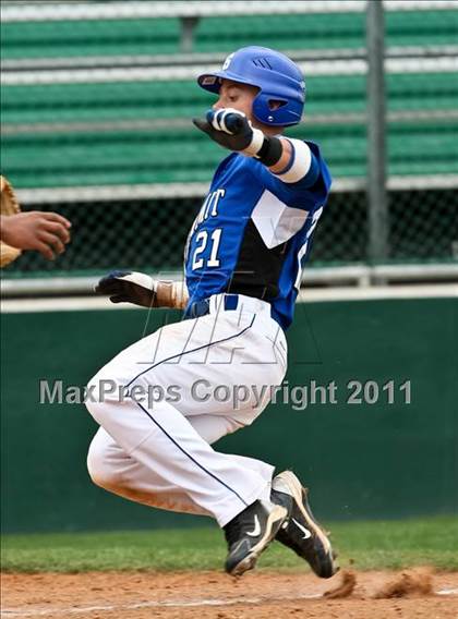 Thumbnail 1 in Mansfield Summit vs. Cedar Hill (Robert Dulin Memorial) photogallery.