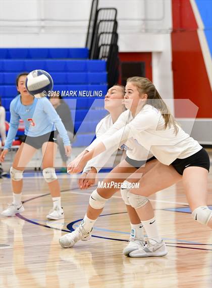 Thumbnail 1 in Menlo-Atherton @ Hillsdale photogallery.