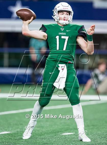 Thumbnail 2 in Prosper vs. Lone Star (UIL Bi-district 5A District II Playoff) photogallery.