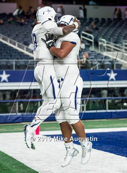 Thumbnail 2 in Prosper vs. Lone Star (UIL Bi-district 5A District II Playoff) photogallery.