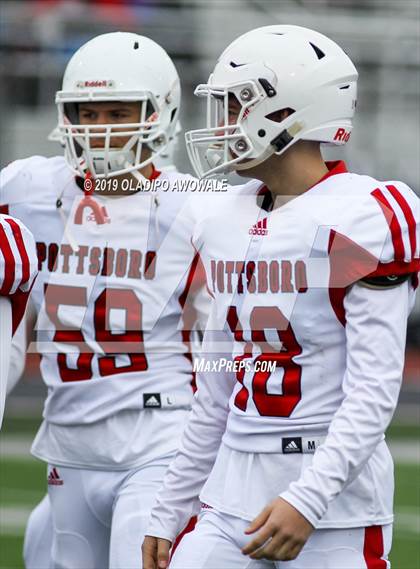 Thumbnail 3 in Malakoff vs. Pottsboro (UIL 3A Regional Semifinal) photogallery.
