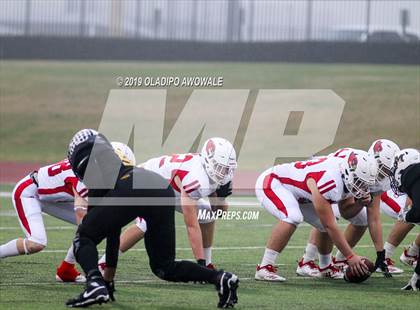 Thumbnail 1 in Malakoff vs. Pottsboro (UIL 3A Regional Semifinal) photogallery.