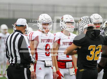Thumbnail 3 in Malakoff vs. Pottsboro (UIL 3A Regional Semifinal) photogallery.