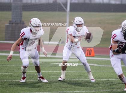 Thumbnail 2 in Malakoff vs. Pottsboro (UIL 3A Regional Semifinal) photogallery.