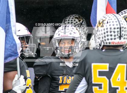 Thumbnail 3 in Malakoff vs. Pottsboro (UIL 3A Regional Semifinal) photogallery.