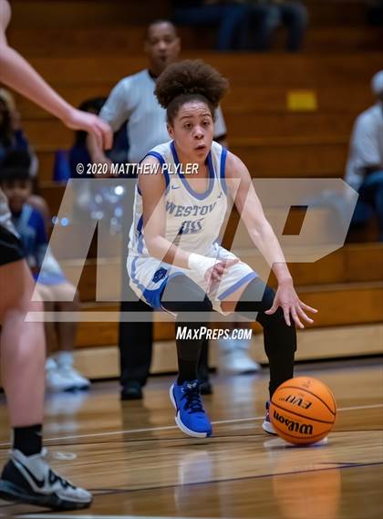 Thumbnail 3 in East Chapel Hill vs Westover (NCHSAA 3A First Round) photogallery.