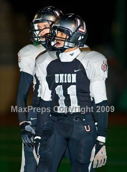 Thumbnail 2 in Meadowdale vs. Union photogallery.