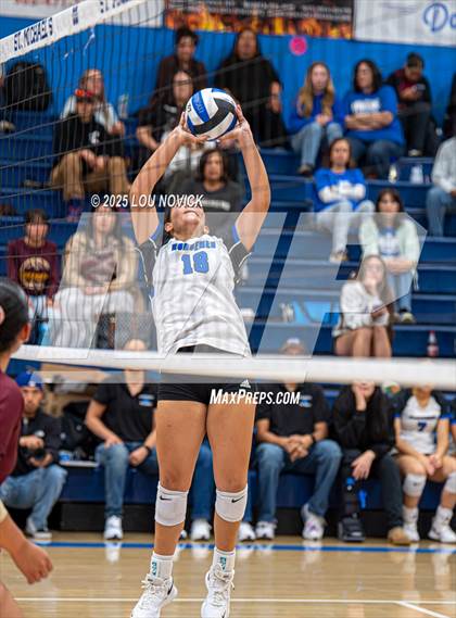 Thumbnail 3 in Santa Fe Indian @ St. Michael's photogallery.