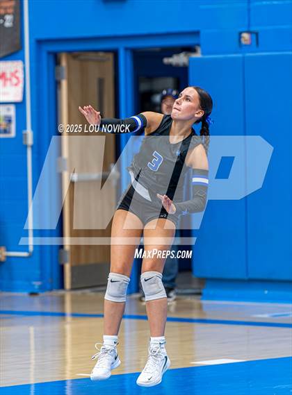 Thumbnail 3 in Santa Fe Indian @ St. Michael's photogallery.