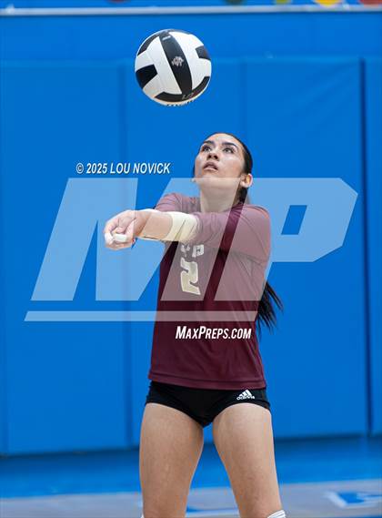 Thumbnail 3 in Santa Fe Indian @ St. Michael's photogallery.