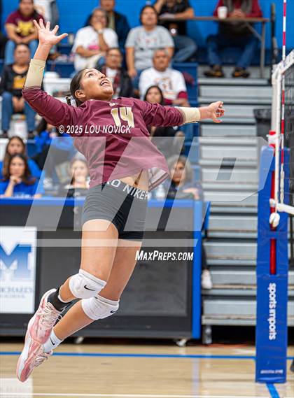 Thumbnail 1 in Santa Fe Indian @ St. Michael's photogallery.