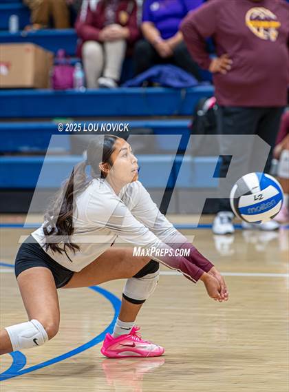 Thumbnail 1 in Santa Fe Indian @ St. Michael's photogallery.