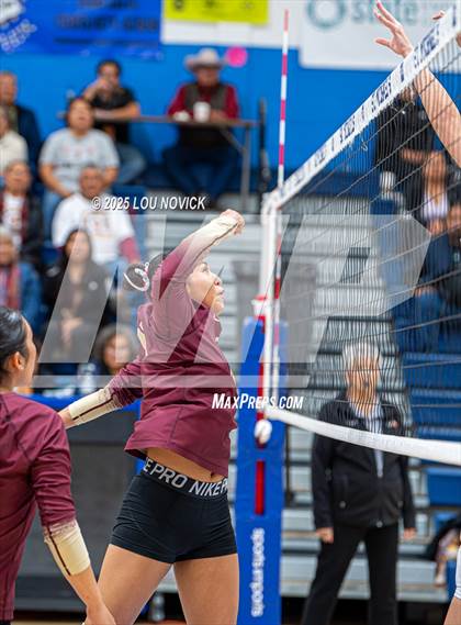 Thumbnail 3 in Santa Fe Indian @ St. Michael's photogallery.