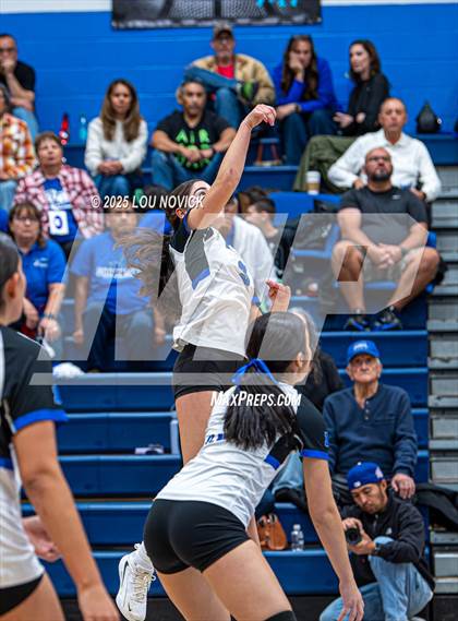 Thumbnail 2 in Santa Fe Indian @ St. Michael's photogallery.