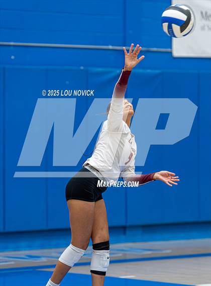 Thumbnail 1 in Santa Fe Indian @ St. Michael's photogallery.