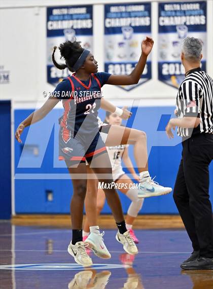 Thumbnail 1 in Pleasant Grove vs. Woodcreek (Dorothy Speck Memorial) photogallery.