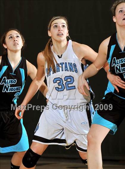 Thumbnail 3 in Aliso Niguel vs. Villa Park (Larry Doyle OC Championships) photogallery.