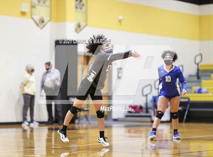 Thumbnail 1 in Westover vs Gray's Creek (Patriot Athletic Conference Tournament) photogallery.