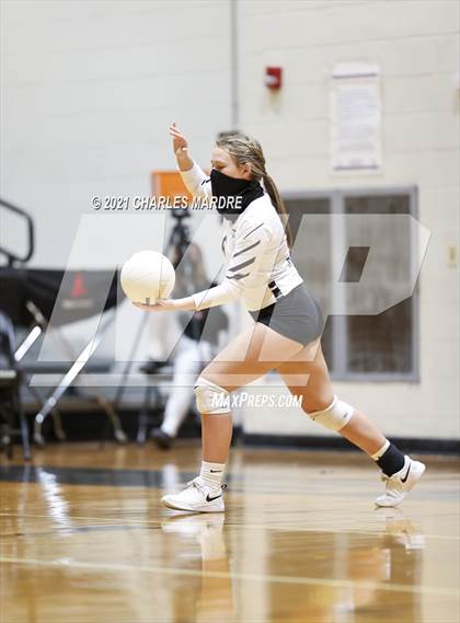 Thumbnail 1 in Westover vs Gray's Creek (Patriot Athletic Conference Tournament) photogallery.