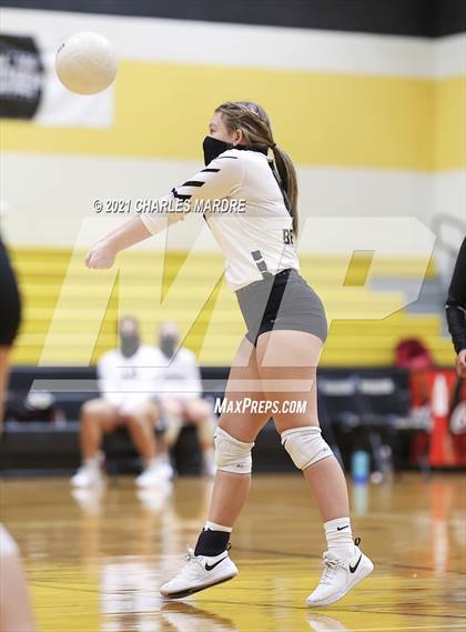 Thumbnail 1 in Westover vs Gray's Creek (Patriot Athletic Conference Tournament) photogallery.