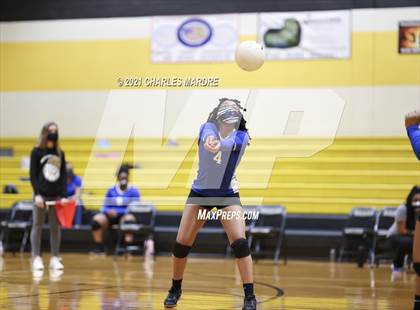 Thumbnail 1 in Westover vs Gray's Creek (Patriot Athletic Conference Tournament) photogallery.
