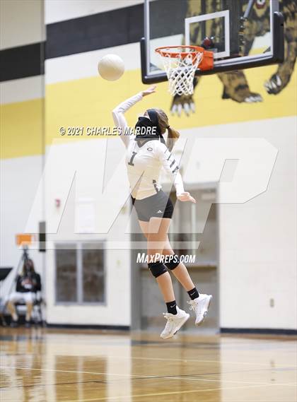 Thumbnail 3 in Westover vs Gray's Creek (Patriot Athletic Conference Tournament) photogallery.