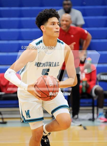 Thumbnail 2 in Crosby vs. Pasadena Memorial (McDonald's Texas Invitational) photogallery.