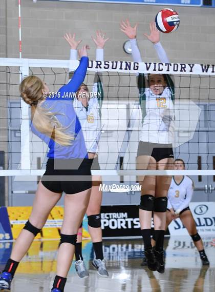 Thumbnail 1 in Head-Royce vs. Immanuel (CIF State D5 Final) photogallery.