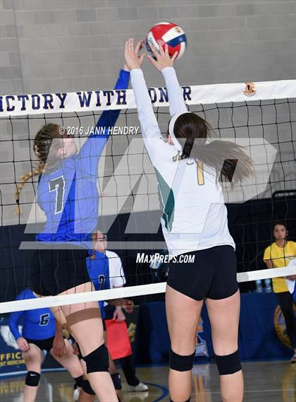 Thumbnail 1 in Head-Royce vs. Immanuel (CIF State D5 Final) photogallery.