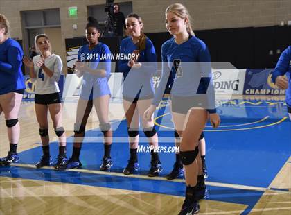 Thumbnail 2 in Head-Royce vs. Immanuel (CIF State D5 Final) photogallery.