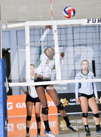 Thumbnail 3 in Head-Royce vs. Immanuel (CIF State D5 Final) photogallery.