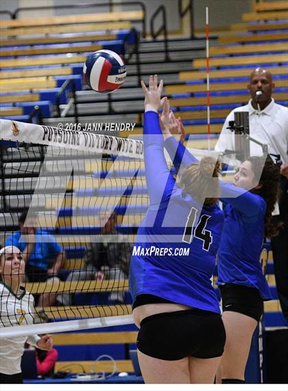 Thumbnail 3 in Head-Royce vs. Immanuel (CIF State D5 Final) photogallery.