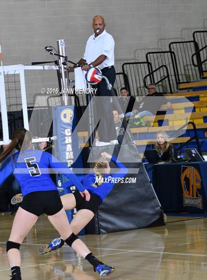 Thumbnail 1 in Head-Royce vs. Immanuel (CIF State D5 Final) photogallery.
