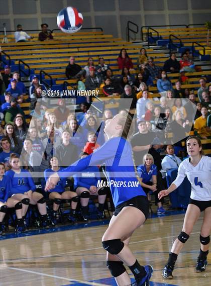 Thumbnail 1 in Head-Royce vs. Immanuel (CIF State D5 Final) photogallery.