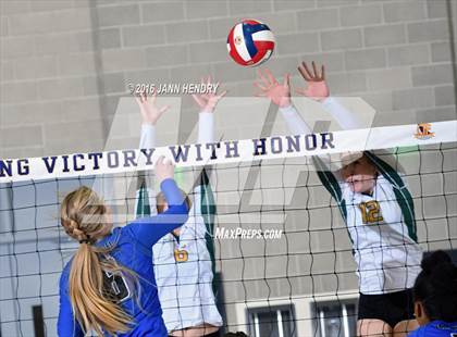 Thumbnail 1 in Head-Royce vs. Immanuel (CIF State D5 Final) photogallery.