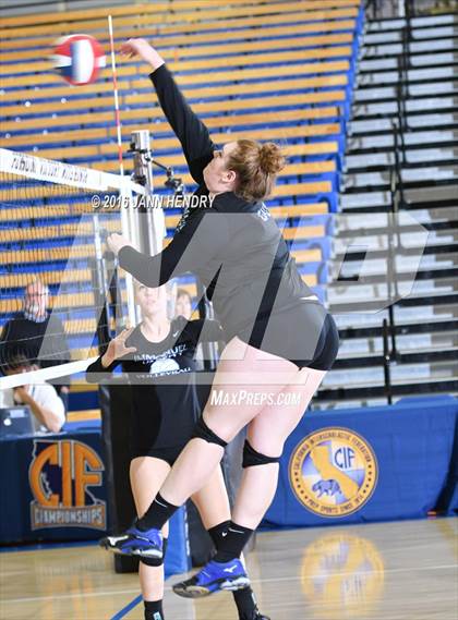 Thumbnail 2 in Head-Royce vs. Immanuel (CIF State D5 Final) photogallery.