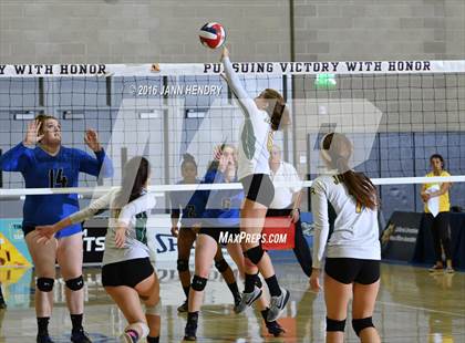 Thumbnail 2 in Head-Royce vs. Immanuel (CIF State D5 Final) photogallery.
