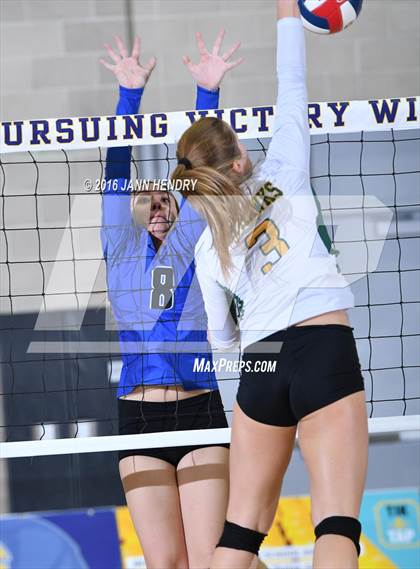 Thumbnail 1 in Head-Royce vs. Immanuel (CIF State D5 Final) photogallery.