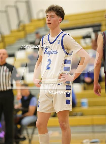 Thumbnail 1 in Golden vs. Longmont photogallery.